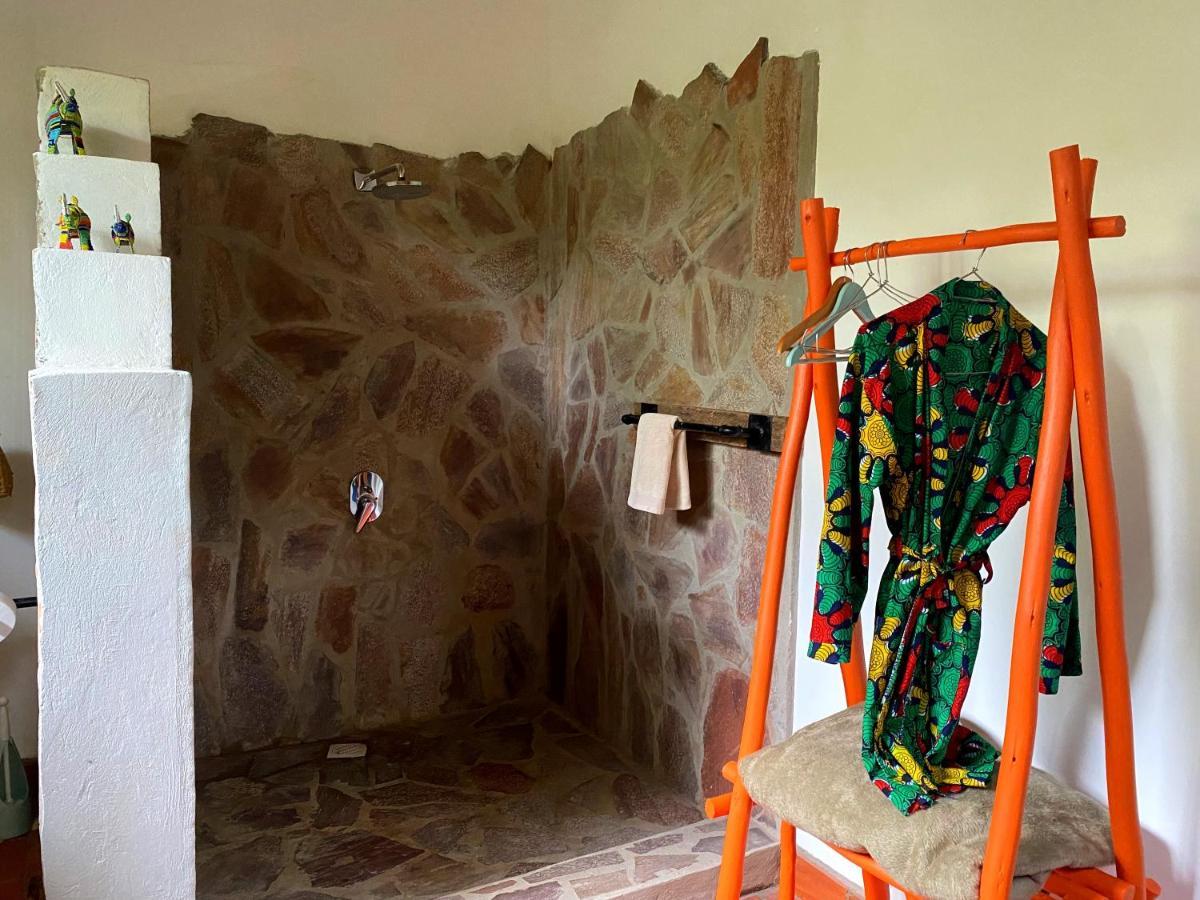 Chameleon Hill Forest Lodge Bwindi Impenetrable Park Buitenkant foto